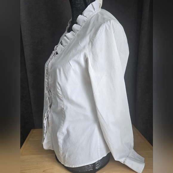 Chic White Ruffled Blouse - Picture 2 of 11